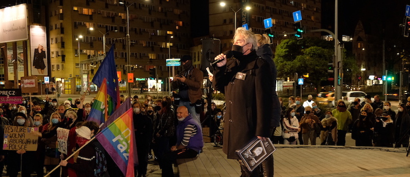 Artyści protestowali na pl. Adamowicza: „Zenek Martyniuk nie może być jedynym źródłem kultury w Polsce”