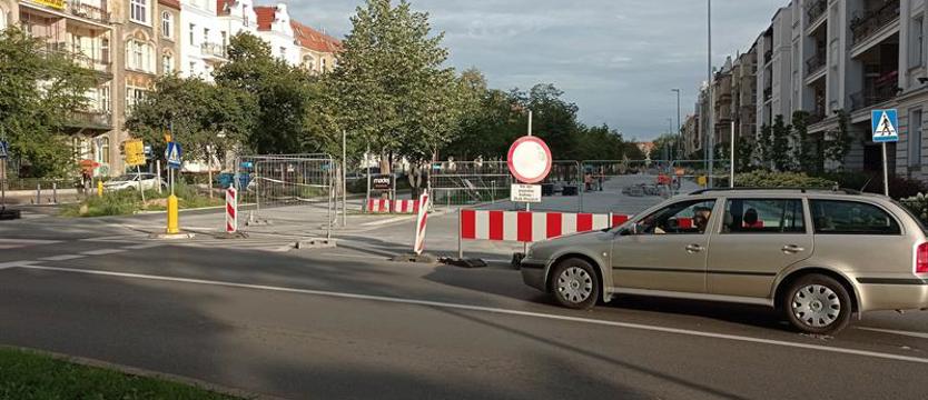 Kolejna reorganizacja ruchu w Szczecinie. Aleją Papieża Jana Pawła II jednym pasem w jedną stronę