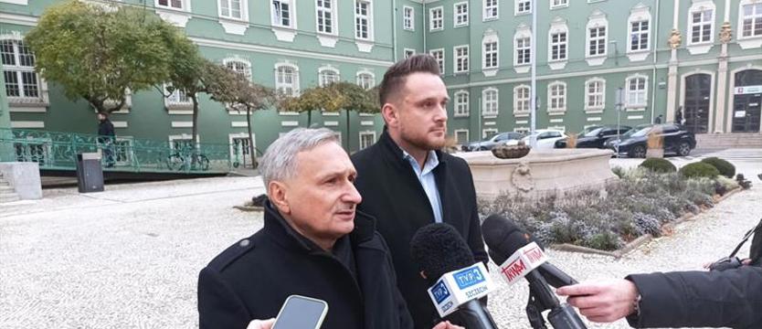 PiS: "Marszałek i prezydent chcą budynku teatropodobnego"