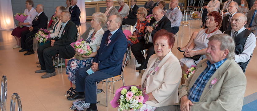 Złoci Jubilaci uhonorowani prestiżowymi odznaczeniami