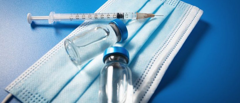 ECDC zaleca dawkę przypominającą szczepienia dla wszystkich dorosłych