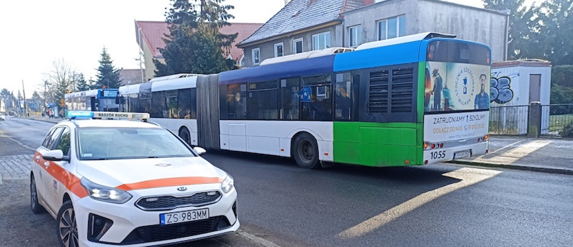 Nieprzyjemny zapach zaalarmował kierowcę i pasażerów autobusu na Gumieńcach