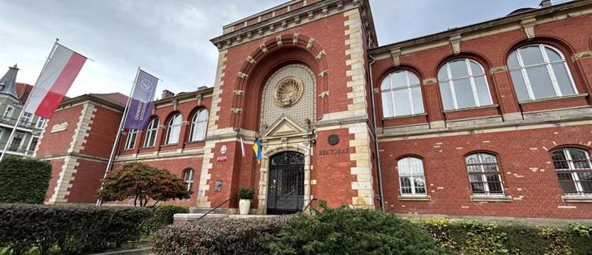 Student nadal siedzi w areszcie. Groził wykładowcy, zbada go psychiatra