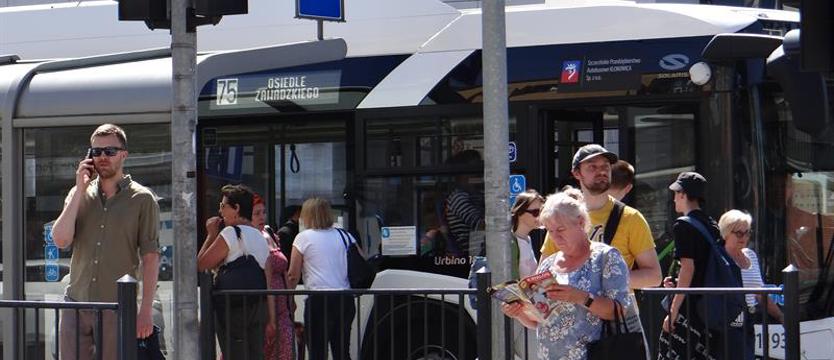 Dodatkowych autobusów nie będzie. Wina pasażerów...?