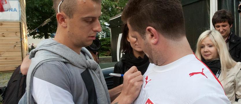 Piłka nożna. Grosicki strzela i jest przymierzany do Premiership (FILM)