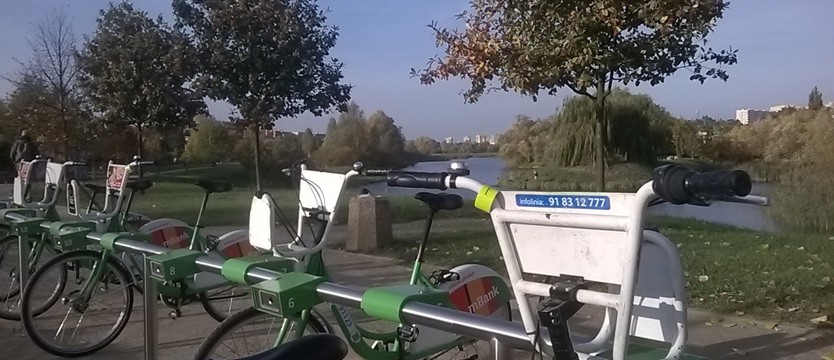 Stacja na Gumieńcach już stoi