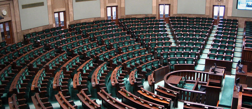 Wyniki wyborów: PiS ma większość w Sejmie i Senacie
