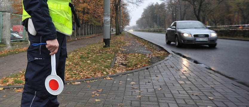 Na drogach i koło cmentarzy spokojnie