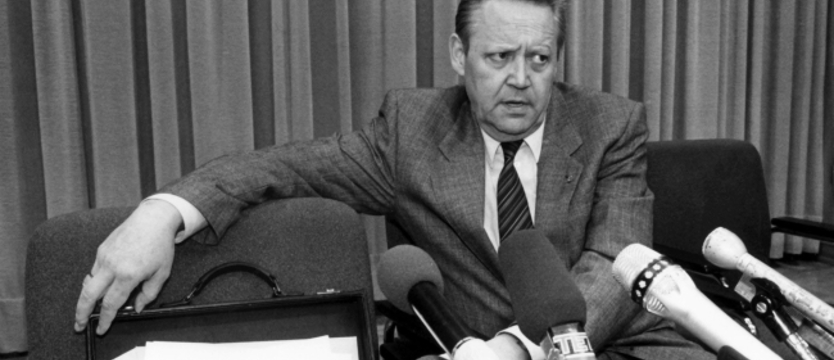 Zmarł człowiek, który przez nieostrożność obalił mur berliński