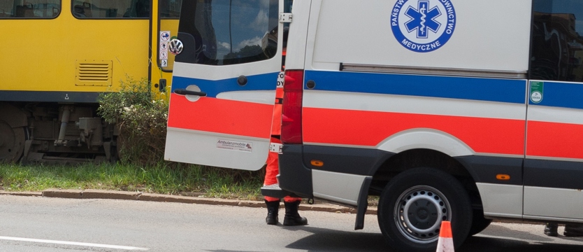 Wpadła pod tramwaj
