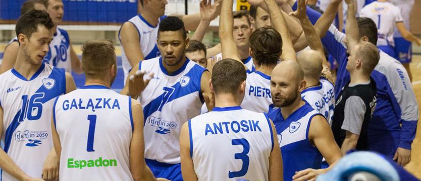 Siatkówka. Pełna pula Espadonu, porażka PSPS Chemika