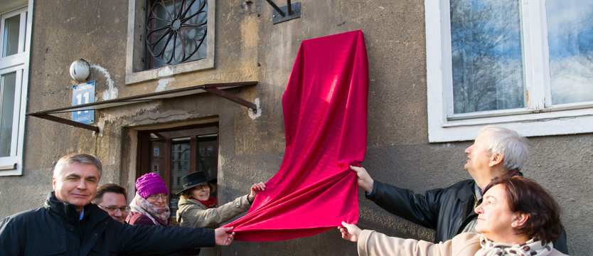 Tablica odsłonięta
