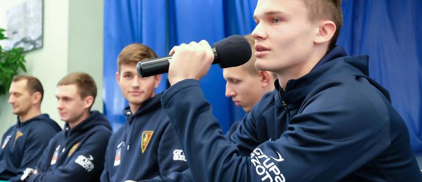 Absolwenci odwiedzili młodszych kolegów