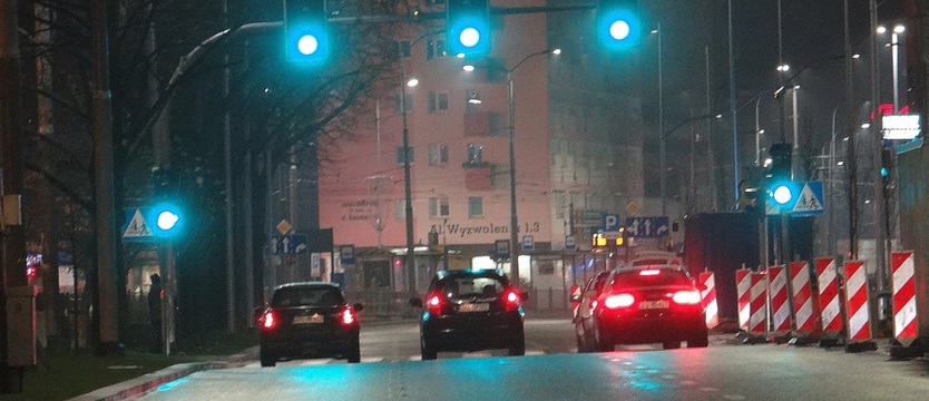 Al. Niepodległości wreszcie przejezdna