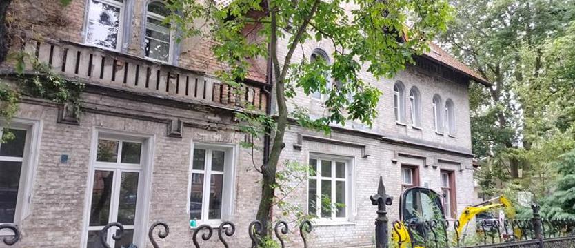 Zabytek do renowacji przy ul. Królowej Korony Polskiej