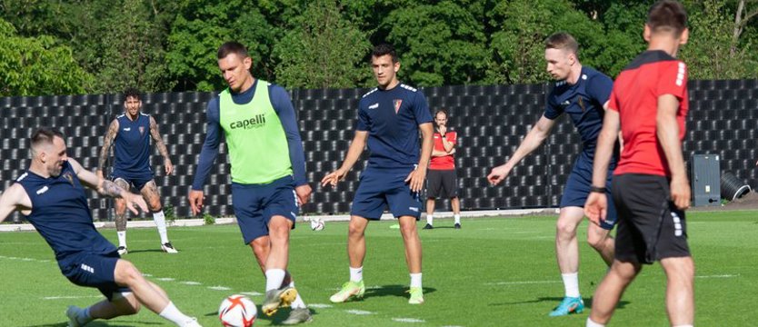 Piłka nożna. Pierwszy trening Pogoni pod okiem nowego trenera