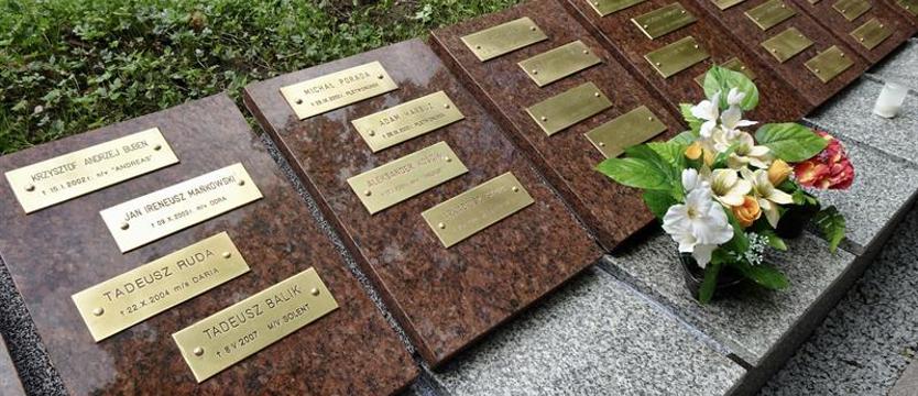 Wyjątkowy pomnik przechodzi renowację. Od 35 lat upamiętnia zaginionych marynarzy
