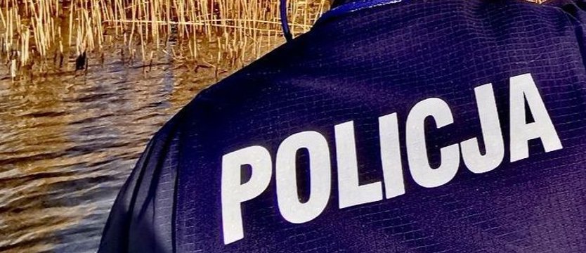 Makabryczne znalezisko  w Trzebiatowie. Z Regi wydobyto zwłoki