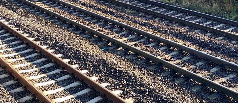 Złomiarze na torach. Szczecińska policja złapała dwie osoby