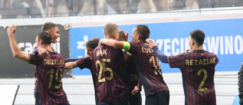 Piłka nożna. Pogoń pokonała mistrzów Hiszpanii 3:0!