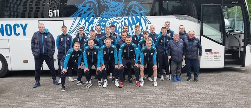 Piłka nożna. Tylko Świt z kompletem punktów