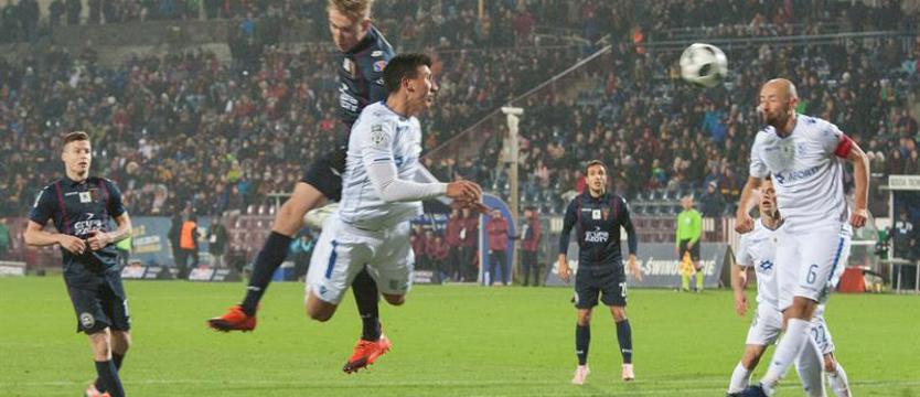 Piłka nożna. Mecz o fotel lidera, a może nawet o mistrza Polski