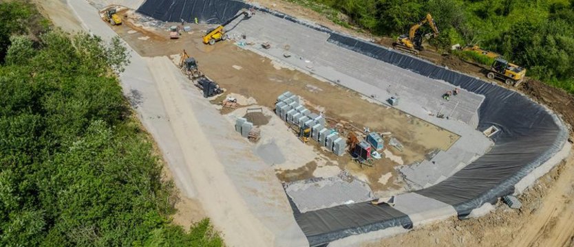 Retencja na północy Szczecina. Prace przy zbiorniku na finiszu