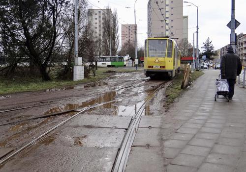 Torowa rewolucja w Szczecinie. Torowisko tramwajowe w al. Niepodległości