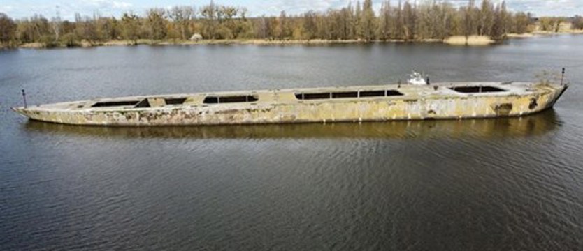 Akcja „Wraki jeziora Dąbie”. Betonowiec wymaga remontu