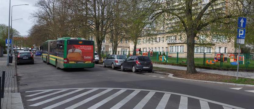 Protestują, bo autobusy smrodzą, trują i hałasują 