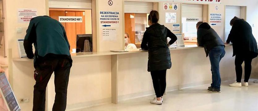 Nawet ponad tysiąc szczepień dziennie. „Zdroje” liczą na więcej i czekają też na nieprzekonanych