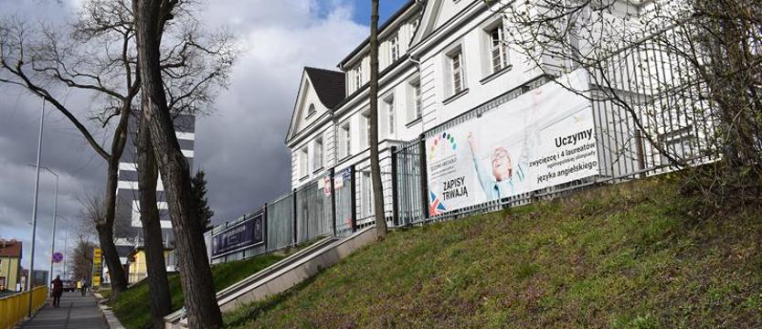 Kuratorium Oświaty kontroluje szkołę prywatną w Stargardzie. Rodzice poskarżyli na Tęczowe Abecadło