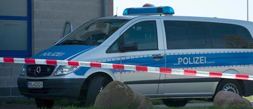 Szczecińscy policjanci odebrali podejrzanego o spowodowanie wypadku na Trasie Łazienkowskiej