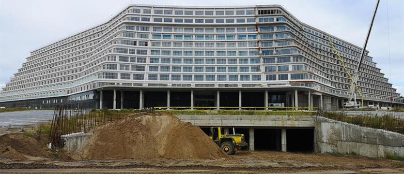 Hotel Gołębiewski wzbudza emocje