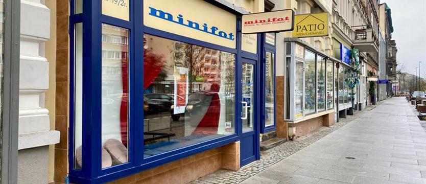 Dzień Kobiet w Minifot. Nowa wystawa i witryna