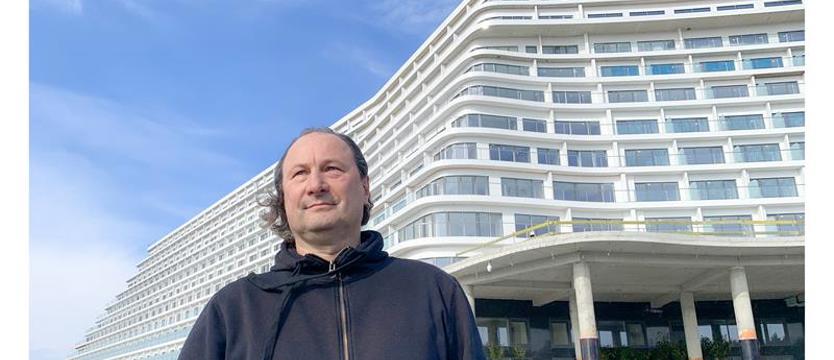 Tę działkę za 50 mln mógł kupić każdy. Ze stanowiska wójta na fotel dyrektora budowy hotelu