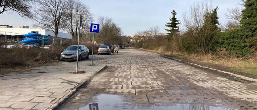 Ulica Bożeny jeszcze poczeka. Oferty na przebudowę w nowym terminie