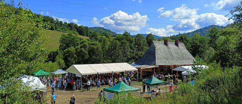Serce Bieszczadów z magią kina i tradycją bojkowską