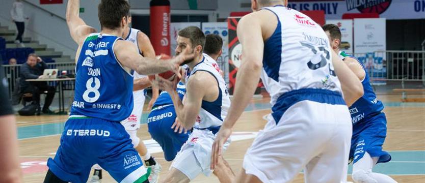 Koszykówka. Remis w ćwierćfinale Kinga