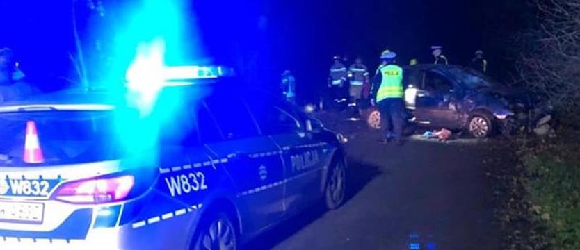 Szybko i bez pasów. Prokuratura bada przyczyny tragedii pod Stargardem