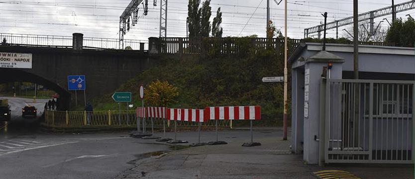 Koniec z zalewaniem jezdni pod wiaduktem?