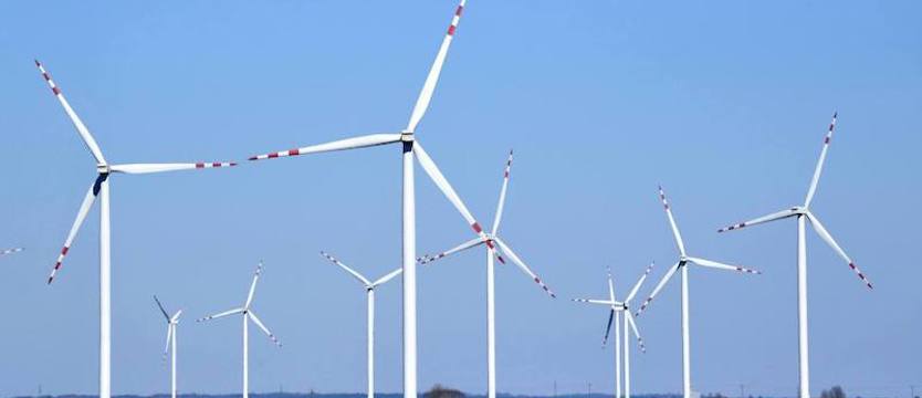 Minister Moskwa: zmiana ustawy dot. elektrowni wiatrowych uwolni tereny do budowy farm wiatrowych
