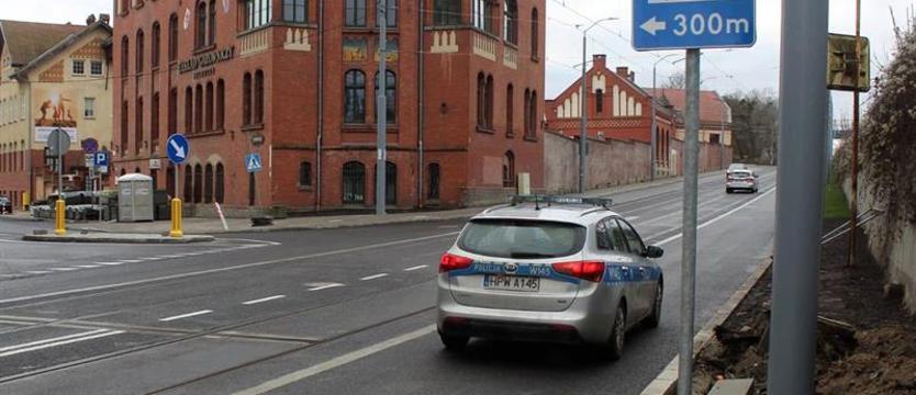 Kable i złodzieje. Obywatelska postawa kierowcy