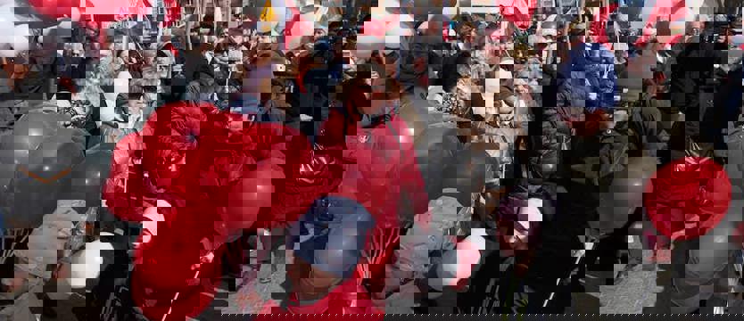 Protest w Szczecinie. "Ręce precz od naszych dzieci!"