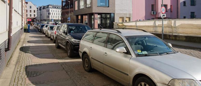 Chcą kolejnych zmian w strefie. Parking tylko dla mieszkańców?