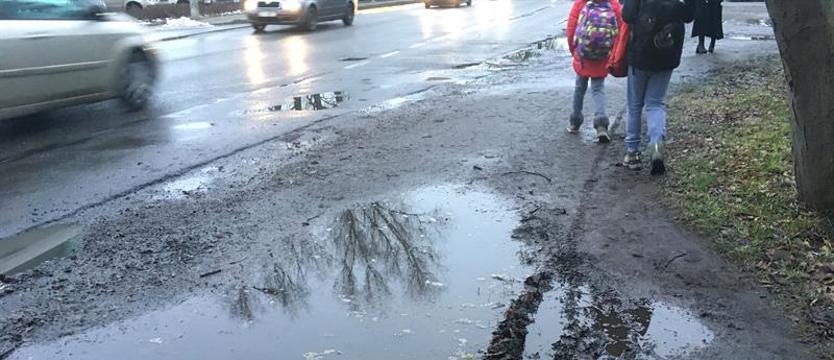 Mieszkańcy Bezrzecza wciąż czekają. Remont jeszcze w tym roku?