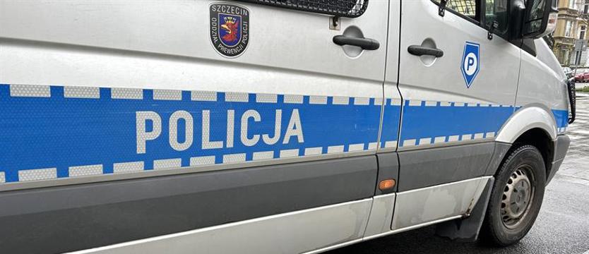 Seplenił podczas policyjnej kontroli, bo w ustach schował narkotyki