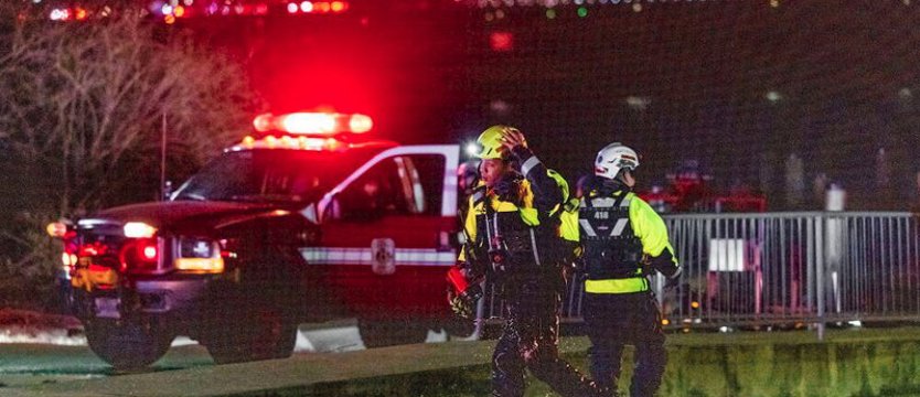Samolot zderzył się z helikopterem i wpadł do rzeki pod Waszyngtonem. Jest wiele ofiar