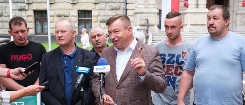 PSL ostrzega, że polskiemu rolnictwu grozi upadek. Ukraińskie zboże wciąż problemem