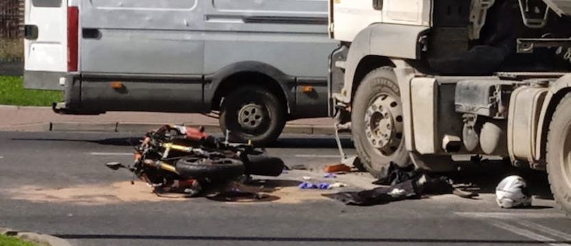 Zderzenie motocykla z ciężarówką w Przecławiu